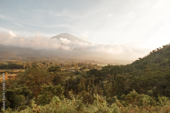 Keindahan Gunung Rinjani yang Akan Membuat Anda Takjub