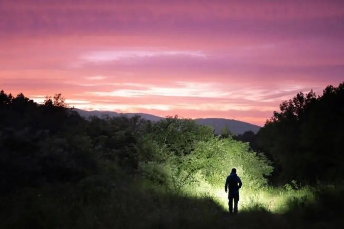 Hiking hike alone solo confidence