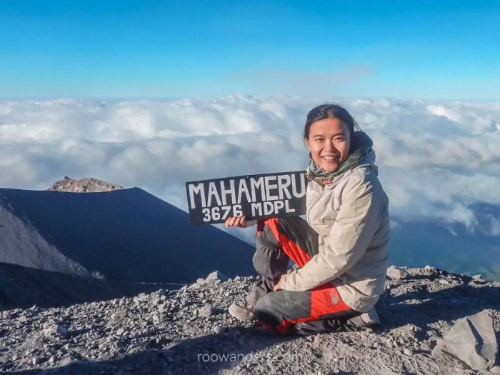 Semeru mount bromo sumatra