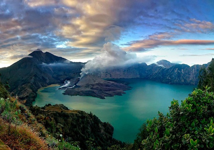 Keindahan Gunung Rinjani yang Akan Membuat Anda Takjub