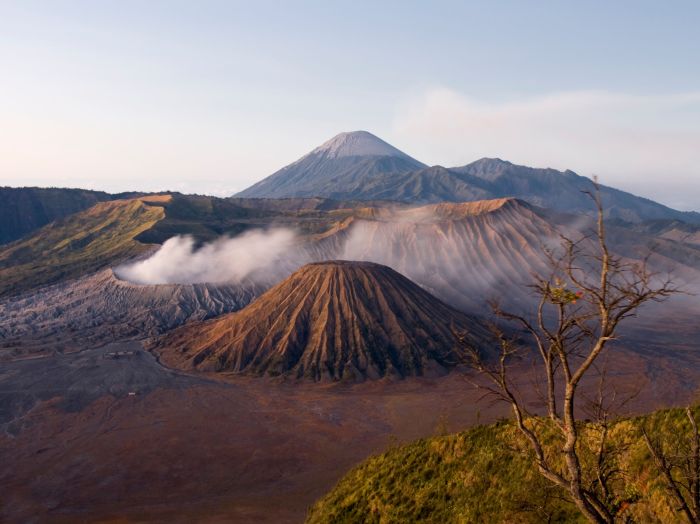 Gunung Bromo: Pendakian Mudah dengan Pemandangan Luar Biasa