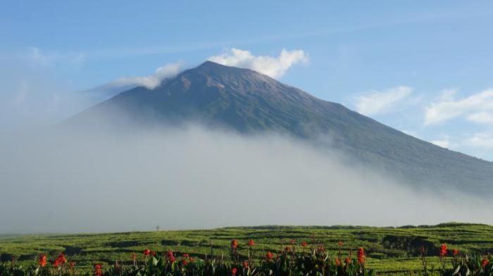 Gunung Kerinci Tantangan Untuk Pendaki Berpengalaman