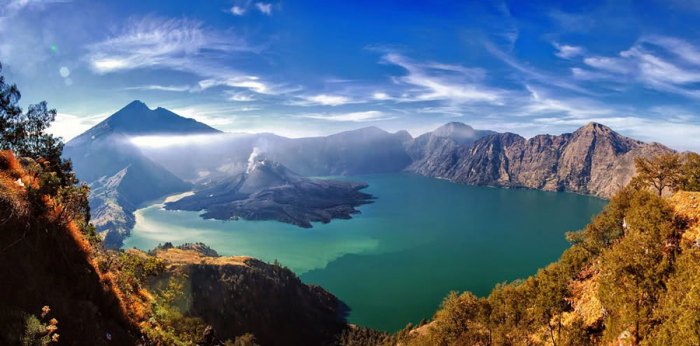 Keindahan Gunung Rinjani Yang Akan Membuat Anda Takjub